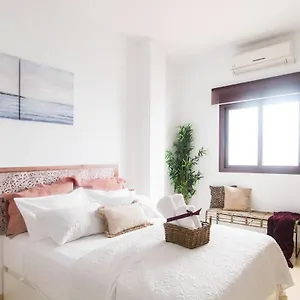  Apartment Compas